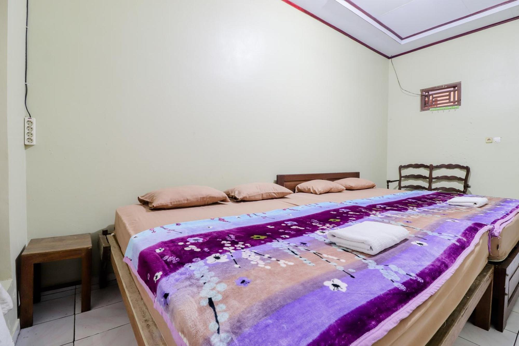 Nurudin House Lägenhet Magelang Exteriör bild