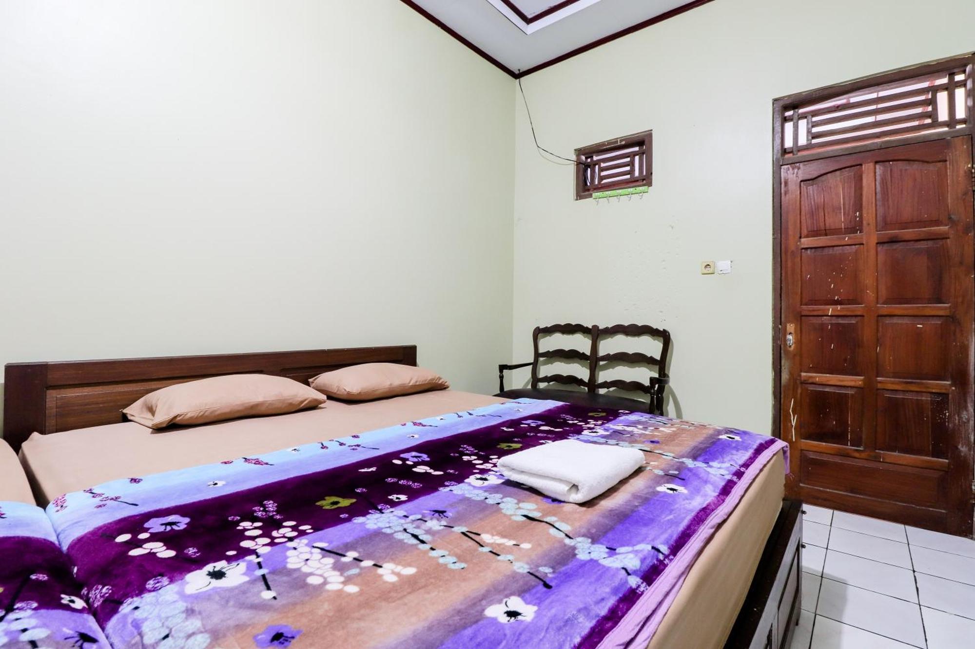 Nurudin House Lägenhet Magelang Exteriör bild